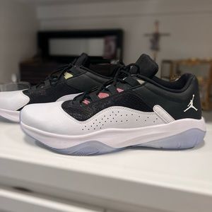 Air Jordan 11 (Mens)